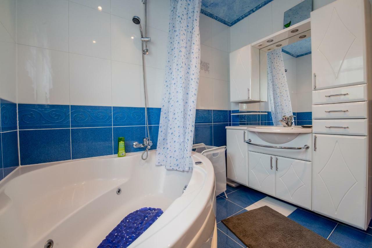 Ferienhaus Bucic Бує Екстер'єр фото